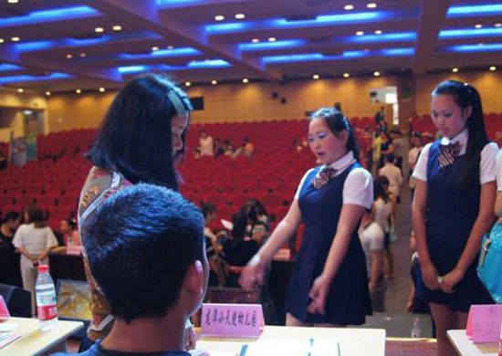 圖為該校雙選會面試現場。