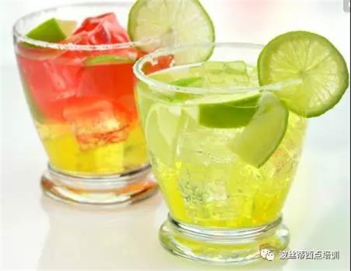 煙臺波絲蒂學校7月22日時尚冰品冷飲咖啡班開課啦！